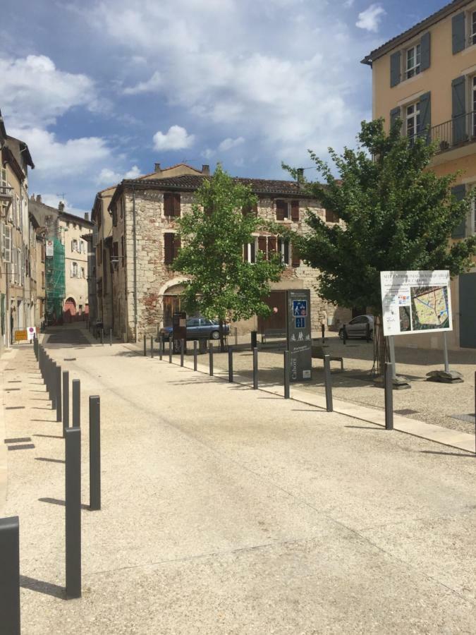Duplex 70 M2 Balcon Coeur Historique Cahors Apartment Bagian luar foto